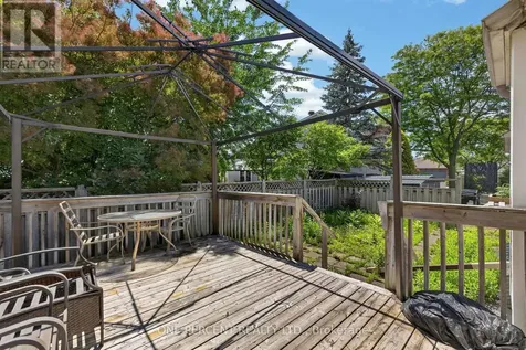 6 Windchime Crescent Ottawa ON K2G 6J3