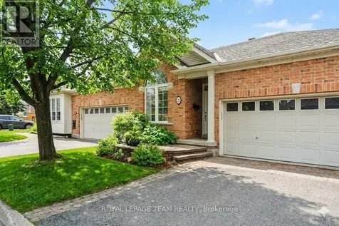 25 Sawchuk Terrace Ottawa ON K2K 3H1