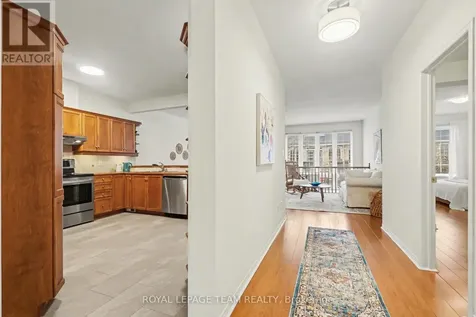 25 Sawchuk Terrace Ottawa ON K2K 3H1