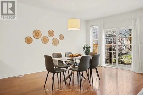 25 Sawchuk Terrace Ottawa ON K2K 3H1