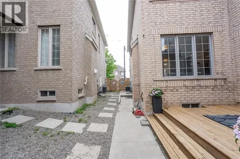 50 Bonnie Braes Drive Brampton ON L6Y 0G8