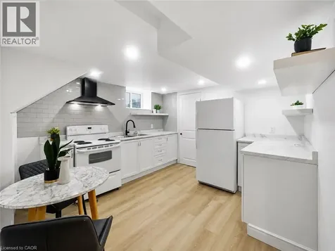 627 Upper Sherman Avenue Hamilton ON L8V 3M4