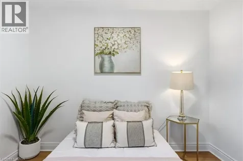627 Upper Sherman Avenue Hamilton ON L8V 3M4