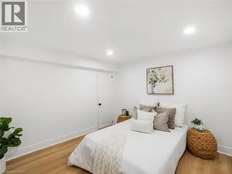 627 Upper Sherman Avenue Hamilton ON L8V 3M4
