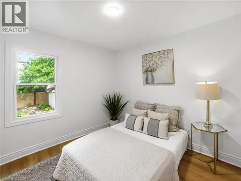 627 Upper Sherman Avenue Hamilton ON L8V 3M4