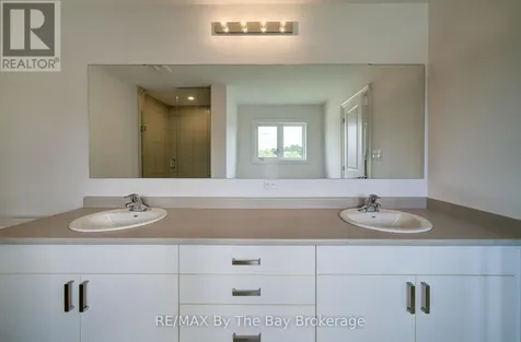 1 Amber Drive Wasaga Beach ON L9Z 0R9