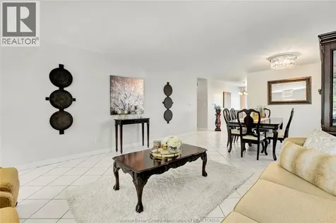 1078 Treverton Windsor ON N8P 1S5