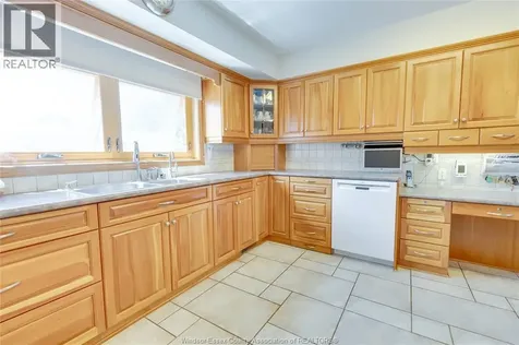 4727 8th Concession Road Windsor ON N0R 1K0