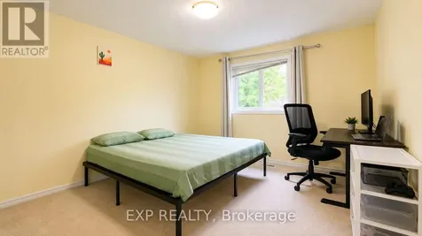 287 Resurrection Drive Kitchener ON N2N 3H4