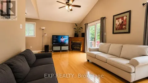 287 Resurrection Drive Kitchener ON N2N 3H4