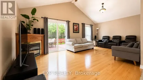 287 Resurrection Drive Kitchener ON N2N 3H4