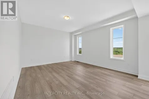 24 Legacy Circle Wasaga Beach ON L9Z 0L8