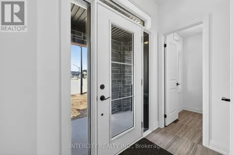 22 Legacy Circle Wasaga Beach ON L9Z 0L8