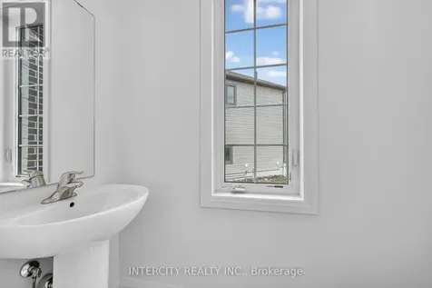 26 Legacy Circle Wasaga Beach ON L9Z 0L8