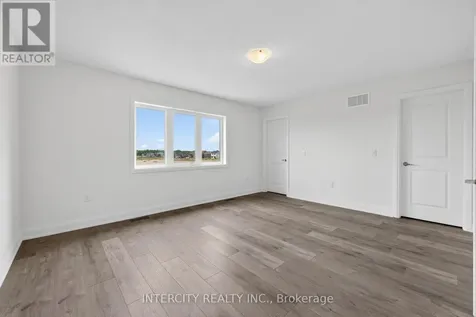 26 Legacy Circle Wasaga Beach ON L9Z 0L8