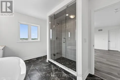 26 Legacy Circle Wasaga Beach ON L9Z 0L8