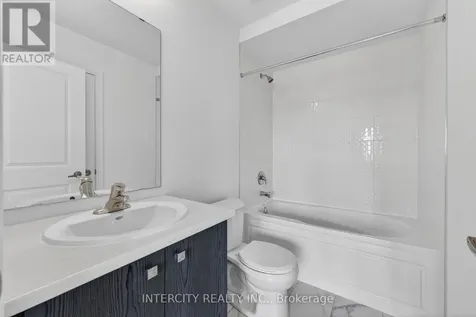 26 Legacy Circle Wasaga Beach ON L9Z 0L8