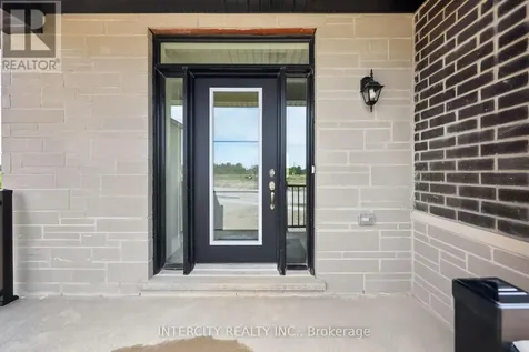 26 Legacy Circle Wasaga Beach ON L9Z 0L8
