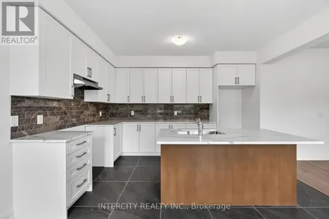 16 Legacy Circle Wasaga Beach ON L9Z 0L8