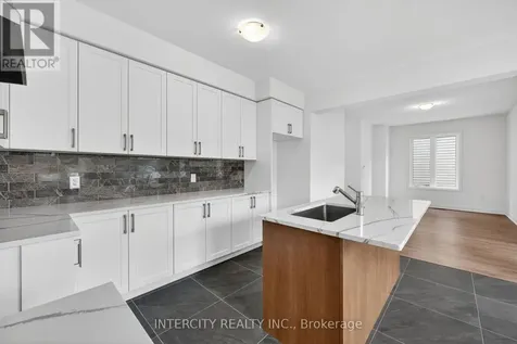16 Legacy Circle Wasaga Beach ON L9Z 0L8