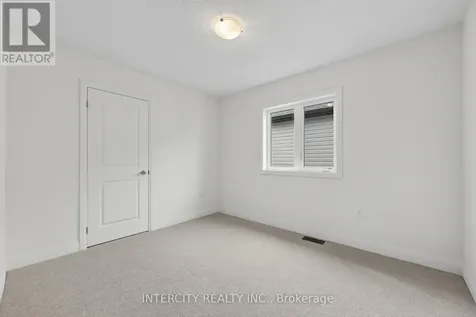 16 Legacy Circle Wasaga Beach ON L9Z 0L8