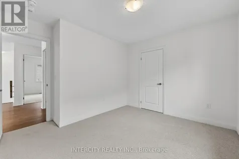 16 Legacy Circle Wasaga Beach ON L9Z 0L8