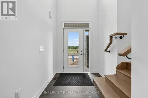 16 Legacy Circle Wasaga Beach ON L9Z 0L8