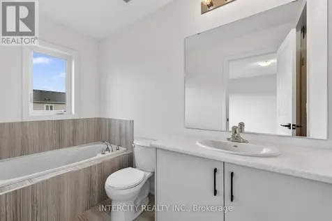 14 Legacy Circle Wasaga Beach ON L9Z 0L8