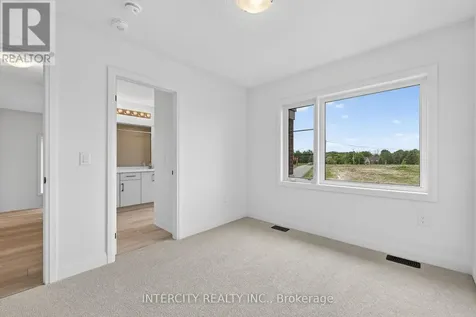 14 Legacy Circle Wasaga Beach ON L9Z 0L8