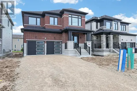 14 Legacy Circle Wasaga Beach ON L9Z 0L8
