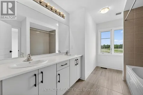 14 Legacy Circle Wasaga Beach ON L9Z 0L8