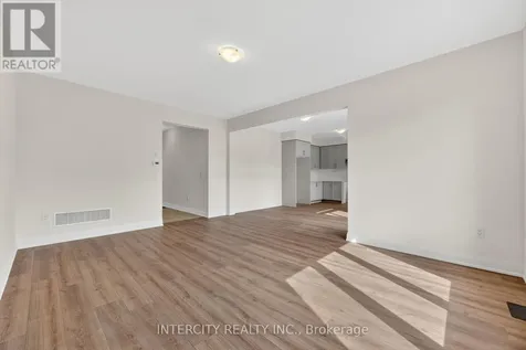 18 Legacy Circle Wasaga Beach ON L9Z 0L8