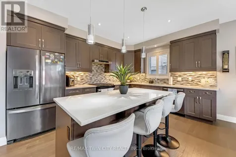 86 Woodberry Crescent Kitchener ON N3B 0C8