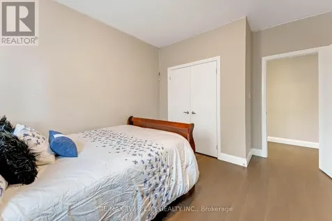 86 Woodberry Crescent Kitchener ON N3B 0C8