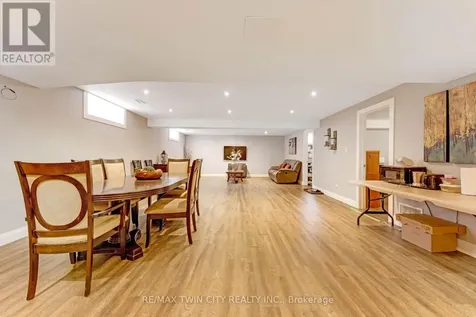 86 Woodberry Crescent Kitchener ON N3B 0C8
