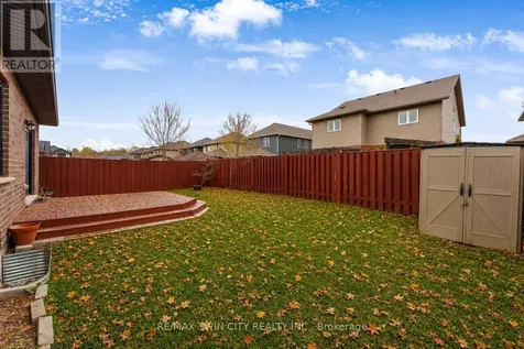 86 Woodberry Crescent Kitchener ON N3B 0C8