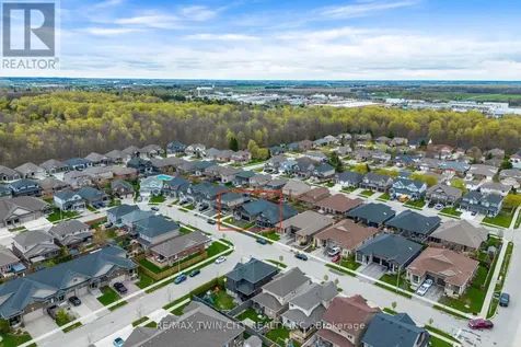 86 Woodberry Crescent Kitchener ON N3B 0C8