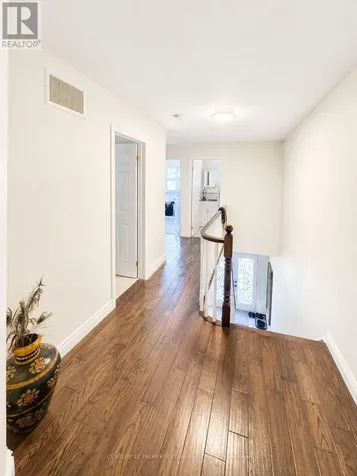 27 Dellgrove Circle Cambridge ON N1T 2J8