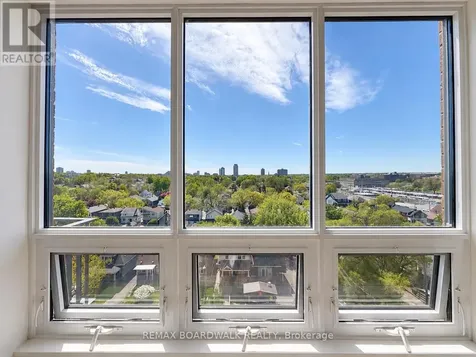 35 Holland Avenue Ottawa ON K1Y 4S2