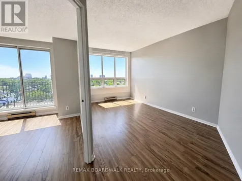 35 Holland Avenue Ottawa ON K1Y 4S2