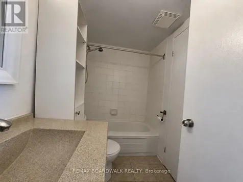 35 Holland Avenue Ottawa ON K1Y 4S2