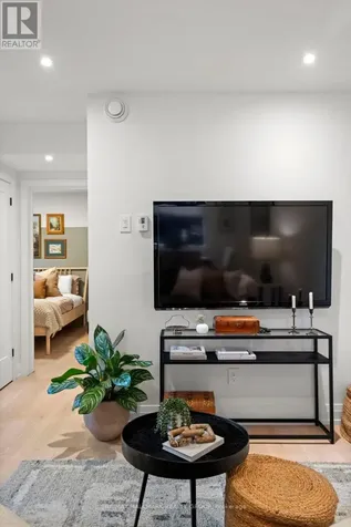 130 Glenora Street Ottawa ON K1S 1J3