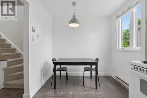 6609 Bilberry Drive Ottawa ON K1C 4N5