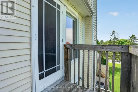 6609 Bilberry Drive Ottawa ON K1C 4N5