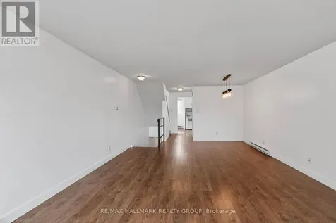 6609 Bilberry Drive Ottawa ON K1C 4N5