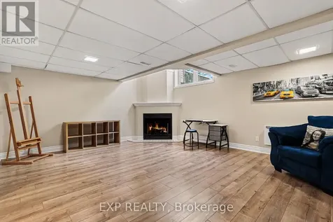 1856 Summerfields Crescent Ottawa ON K1C 7B7