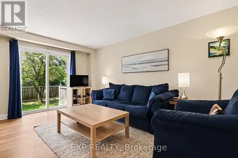 1856 Summerfields Crescent Ottawa ON K1C 7B7