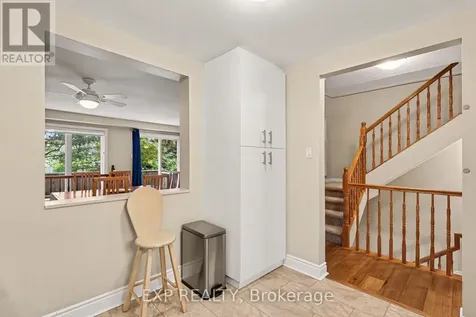 1856 Summerfields Crescent Ottawa ON K1C 7B7