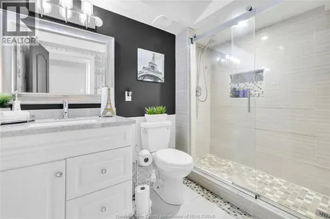 11266 Timber Bay Crescent Windsor ON N8R 2L2