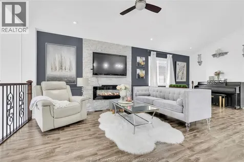 11266 Timber Bay Crescent Windsor ON N8R 2L2
